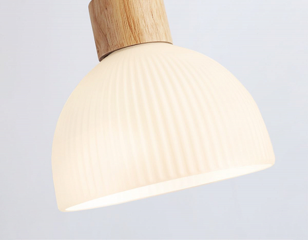 Подвесной светильник Ambrella Light Traditional TR83133